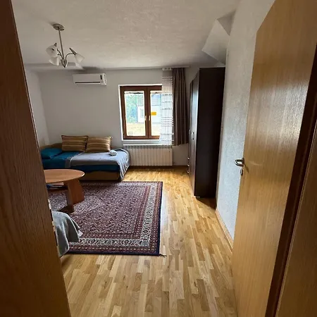 Emina Villa
