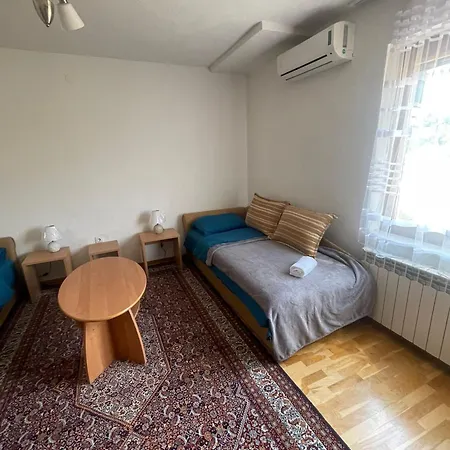 Emina Villa *